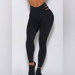 Bombshell Sportswear Savage Leggings Small